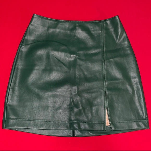 Hollister Ultra High-Rise Vegan Leather Mini Skirt - Picture 2 of 5